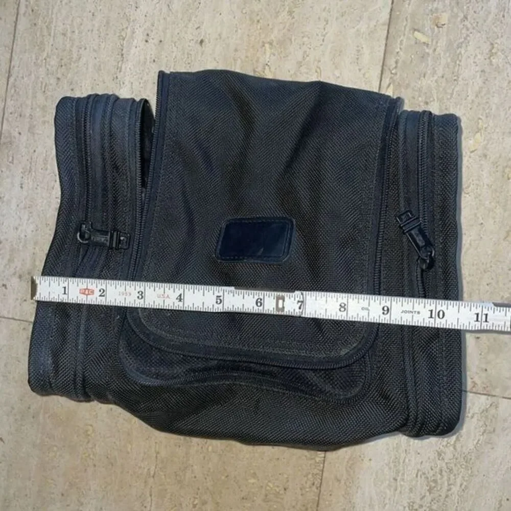 Tumi - Alpha Travel Kit Toiletry‎ Bag - Black 2691D3